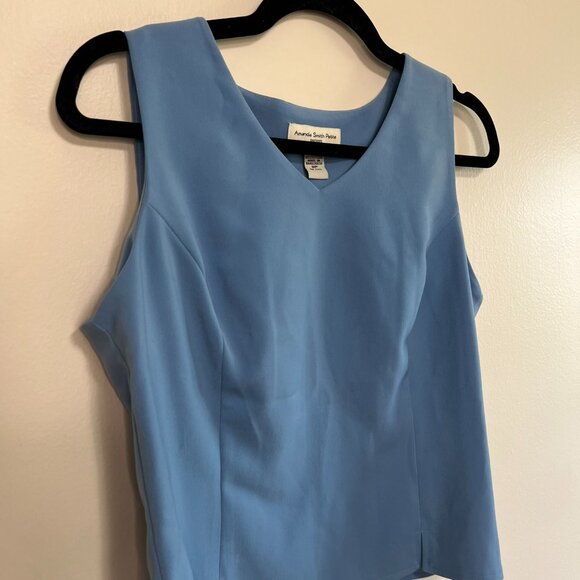 Amanda Smith blue top - Picture 4 of 6